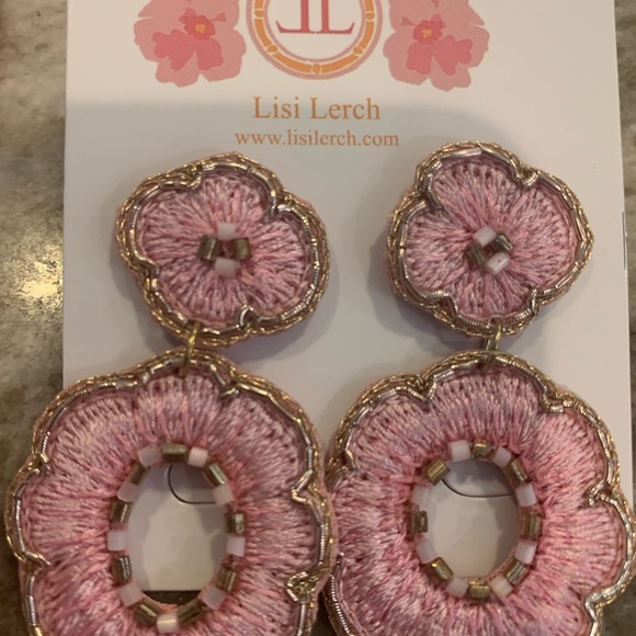NWT Lisi Lerch pink flower earrings!! - Picture 2 of 4